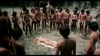 Laura Gemser V Emanuelle In The Last Cannibals: Vintage Klasika S Kosmatimi Joški