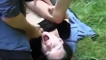 Public Polish Girl Gets Naughty In The Park