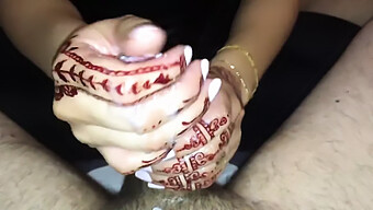 Amateur Arab Girl Gives A Handjob To Receive A Cumshot..