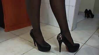 Freshly Added High Heels Featuring Gorgeous Ebony Beauty