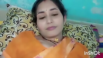 Lalita Bhabhi Este Prima Dată Cu Iubitul Ei Într-Un Videoclip Xxx Indian