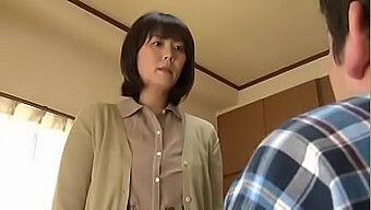 Hidden Camera Footage Leads To Steamy Encounter With Mature Japanese Aunt