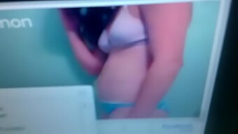 Teen Chatuje Na Omegle (18+)