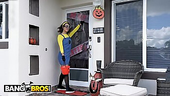 Evelin Stone Halloween Meglepetése - Egy Nagy Fasz Tökben