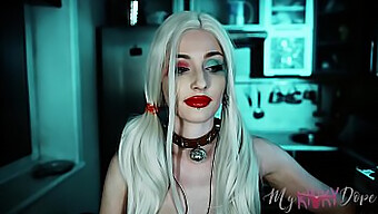 Harley Quinn Cosplay Teini Nauttii Asmr Itsetyydytys