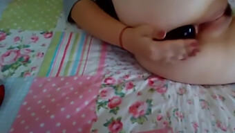 Amateur Girl'S Cool Dildo Masturbation Session