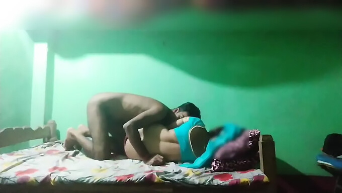 Sexo Oral Romántico De La Esposa India Con Los Amigos De Su Hermano