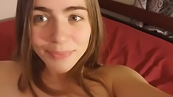 Úžasná Kate, Chlpatá Tínedžerka, Sa Nechá Vášnivo Ošukať V Videu